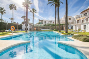 2261-Superb apt on the beach, on Duquesa harbour, Manilva